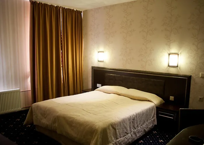 Victoria 3* パナギュリシテ